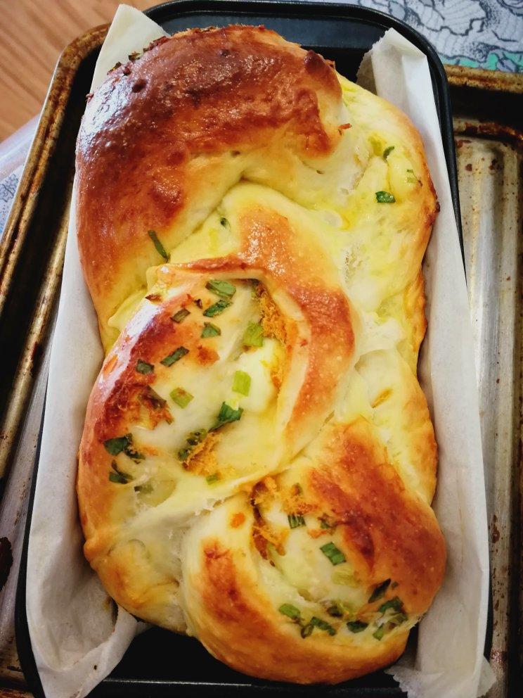 香葱肉松手撕吐司