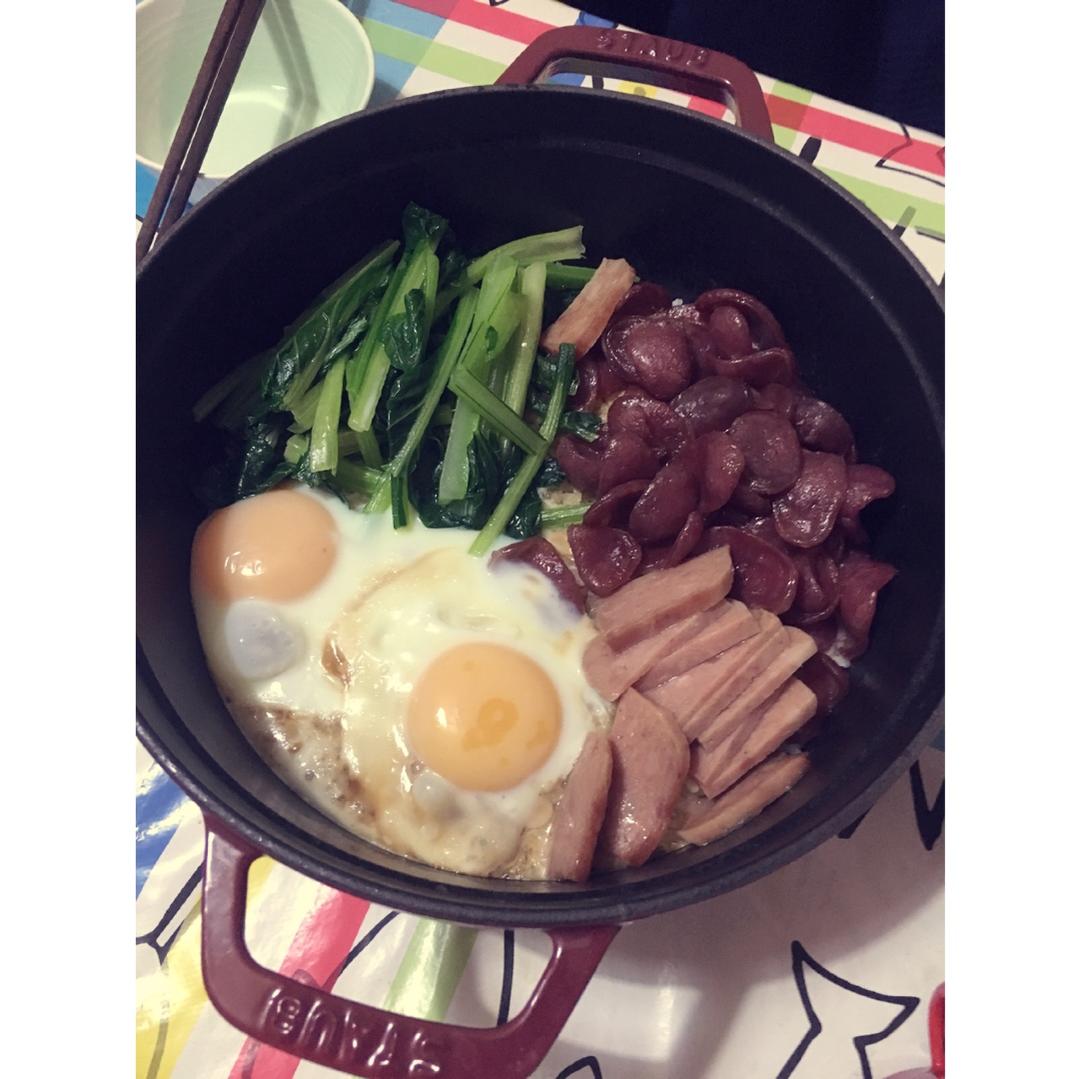 广式腊味煲仔饭