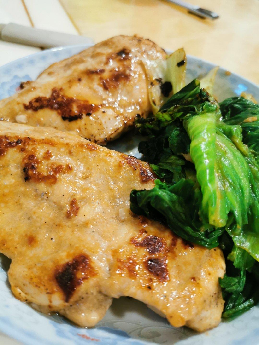【嫩煎鸡胸肉】