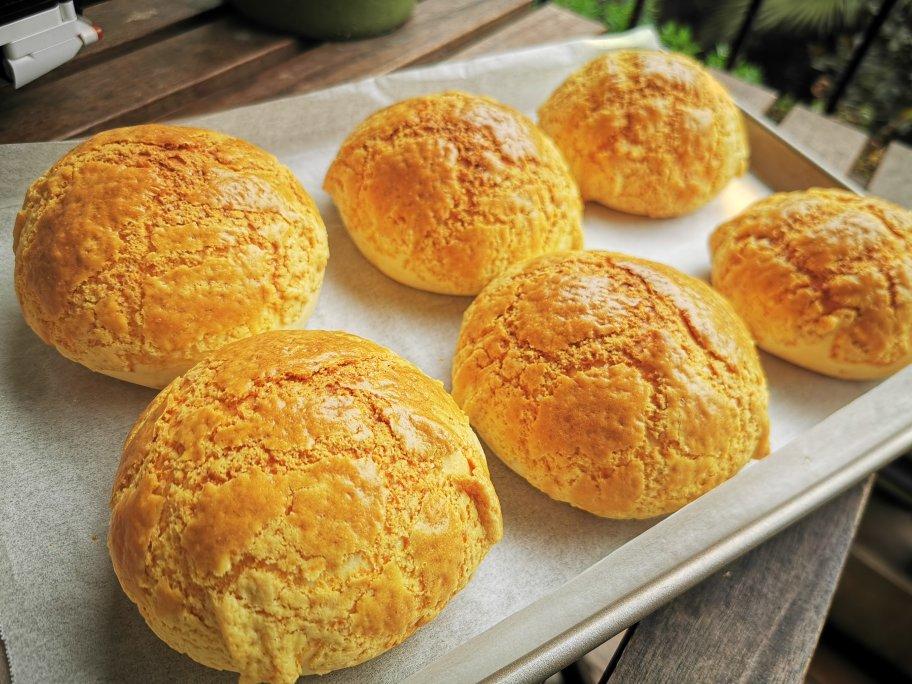 好吃到极致经典脆皮菠萝包