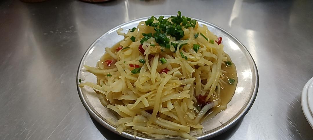 酸辣土豆丝的家常做法 超级下饭