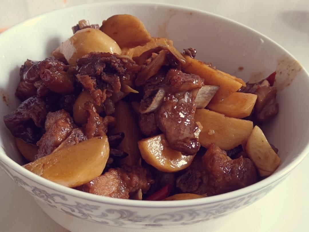 茨菇烧排骨