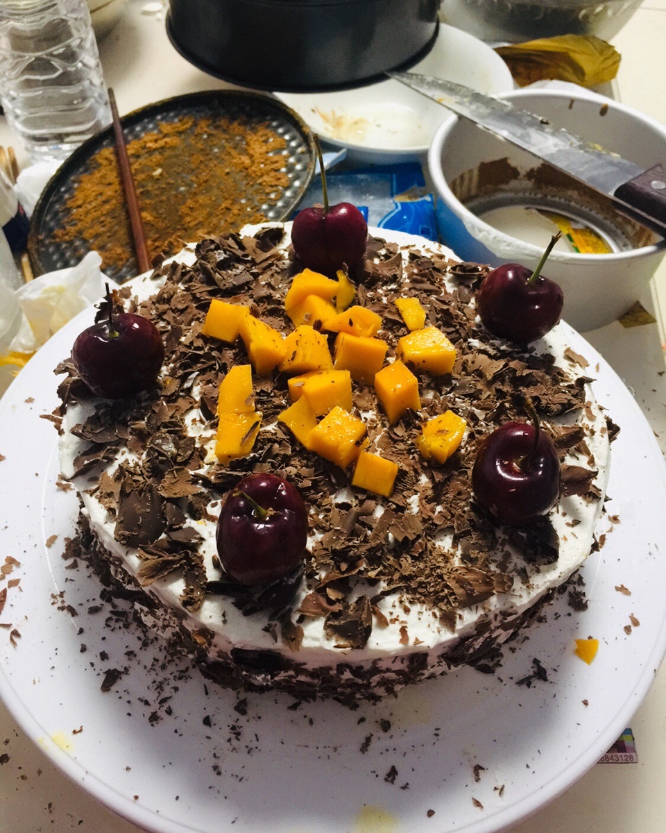 黑森林蛋糕(送给朋友的生日蛋糕)
