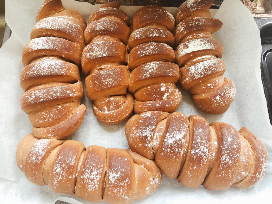 爆浆巧克力面包