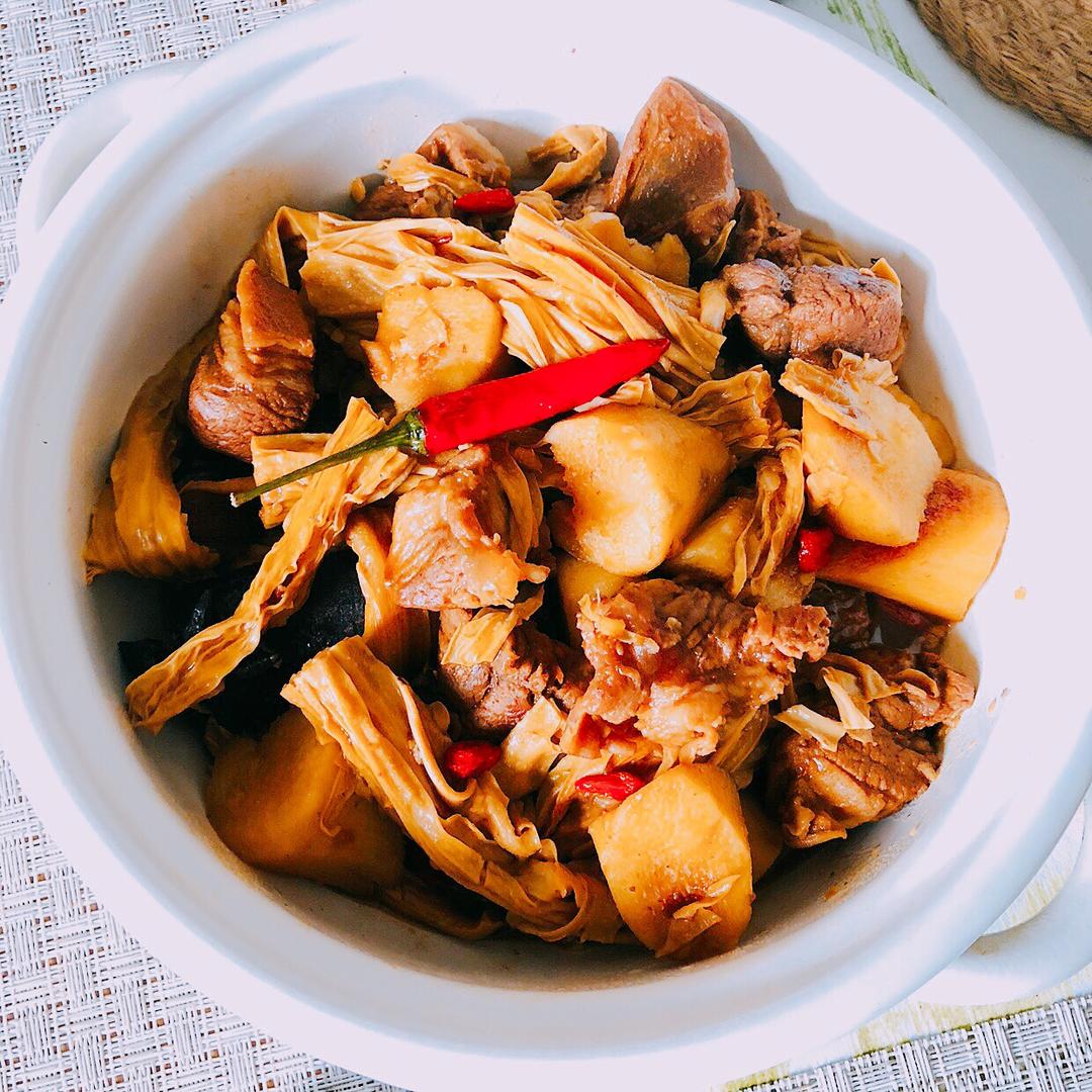腐竹羊肉煲