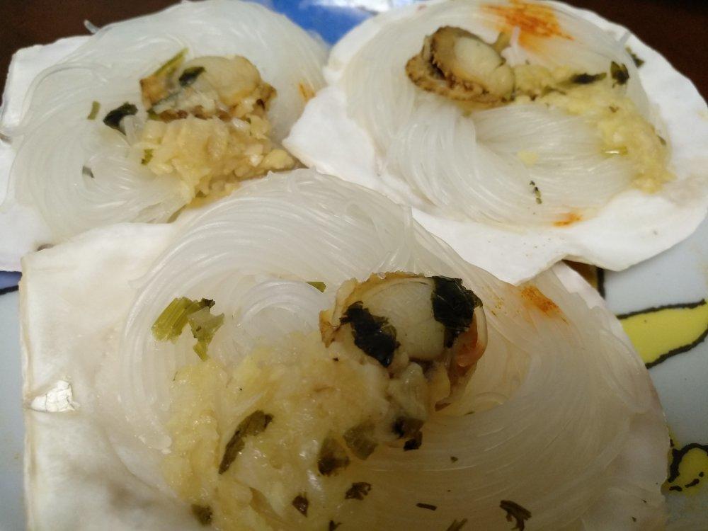 零失败的蒜蓉粉丝蒸扇贝