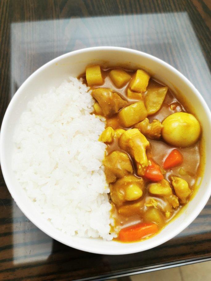 鸡肉咖喱饭