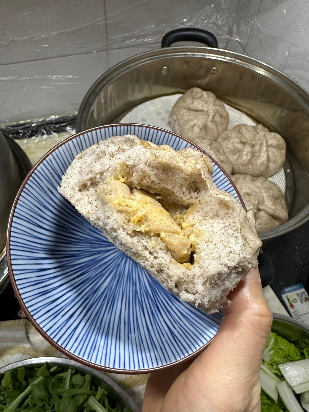 奥尔良鸡腿杂粮包的做法