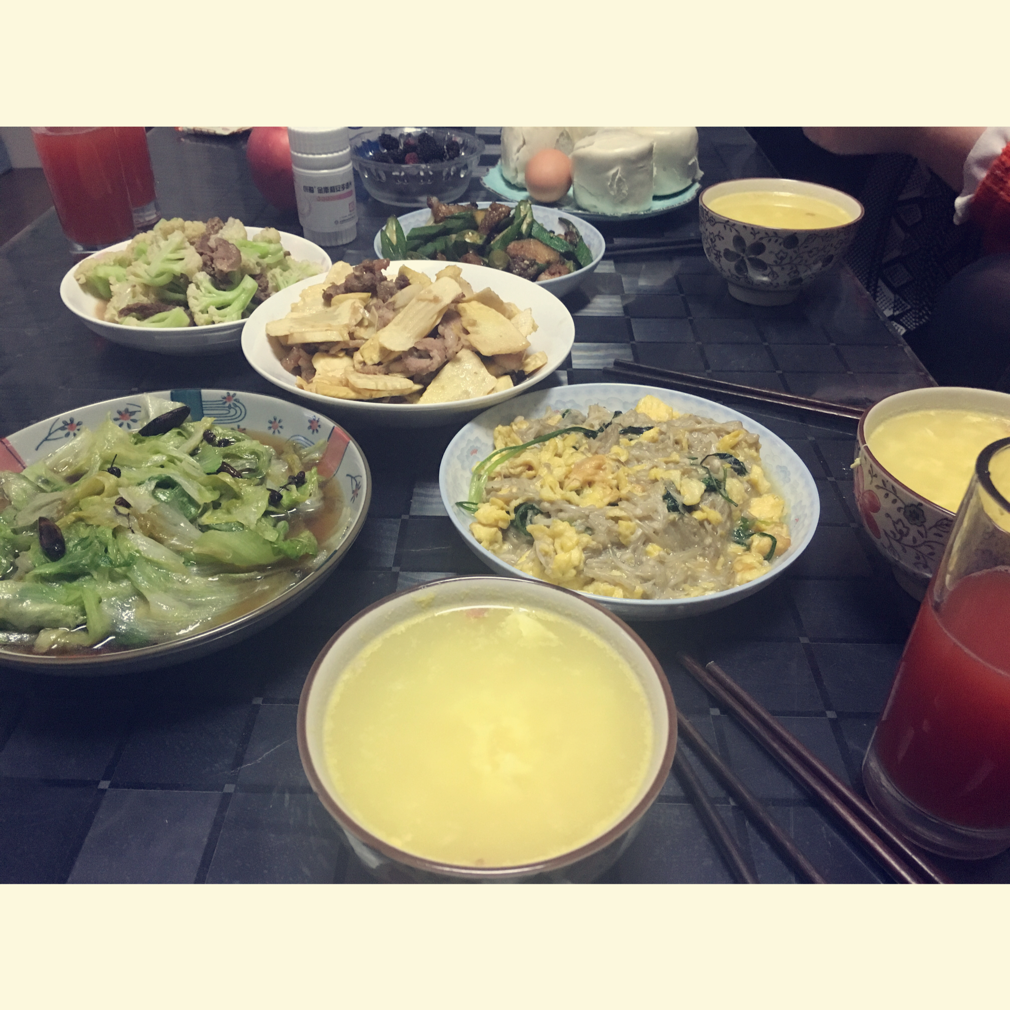 一起吃饭