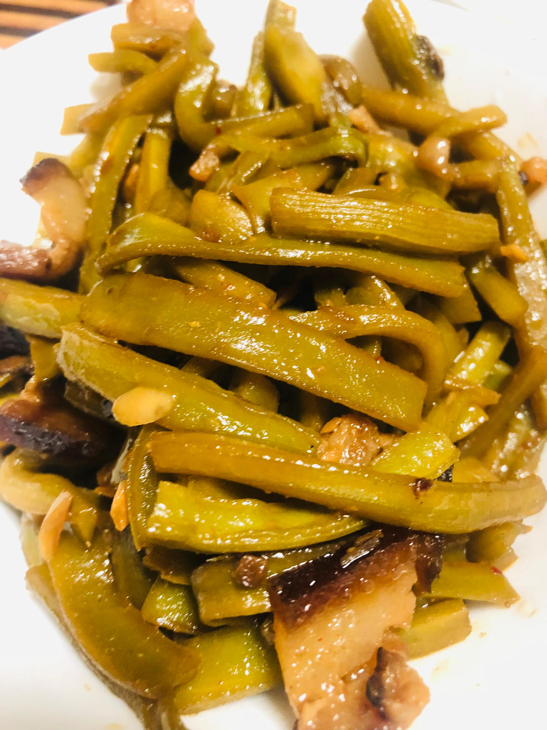 苔菜炒腊肉（贡菜，口感特别脆）