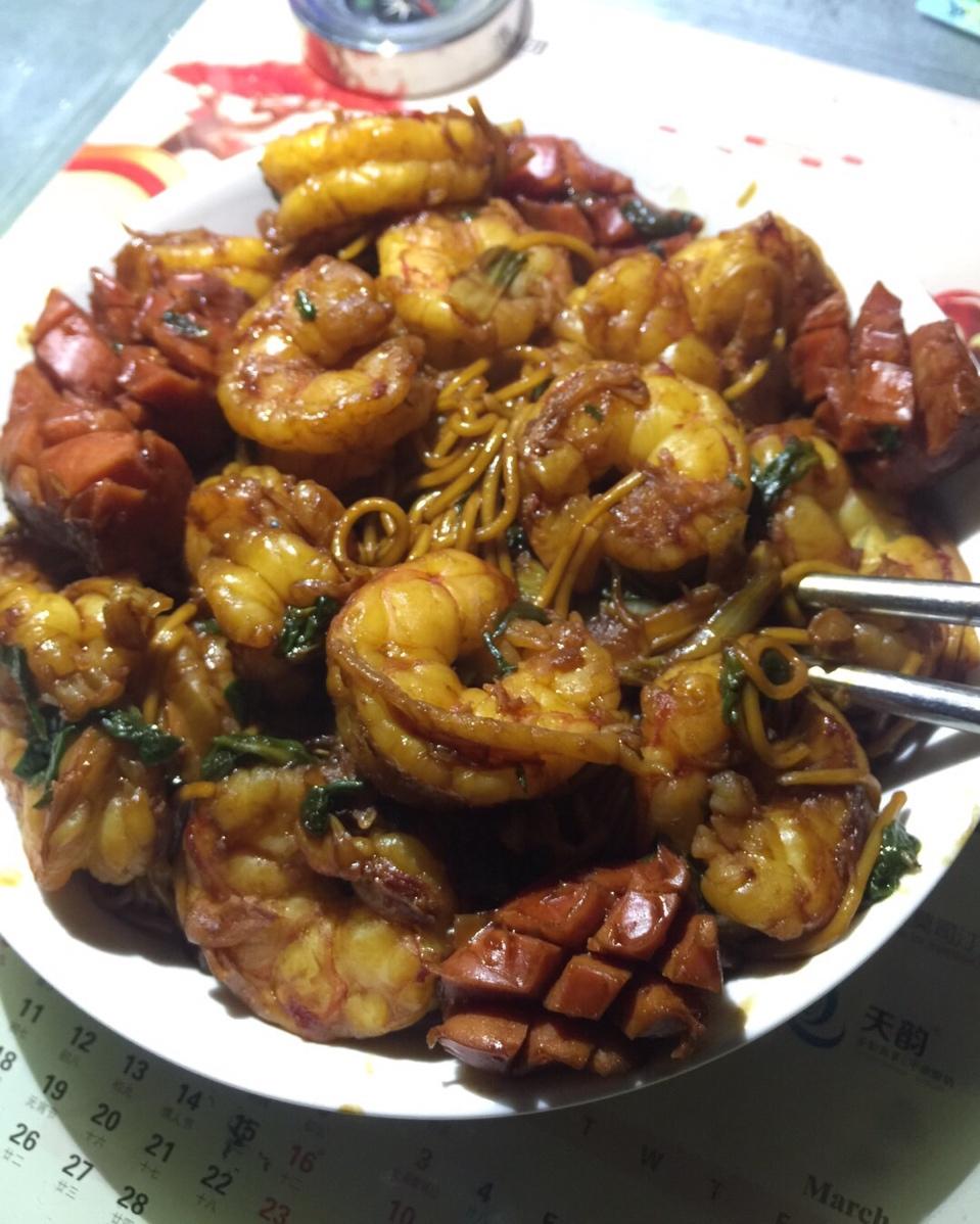 虾仁炒面