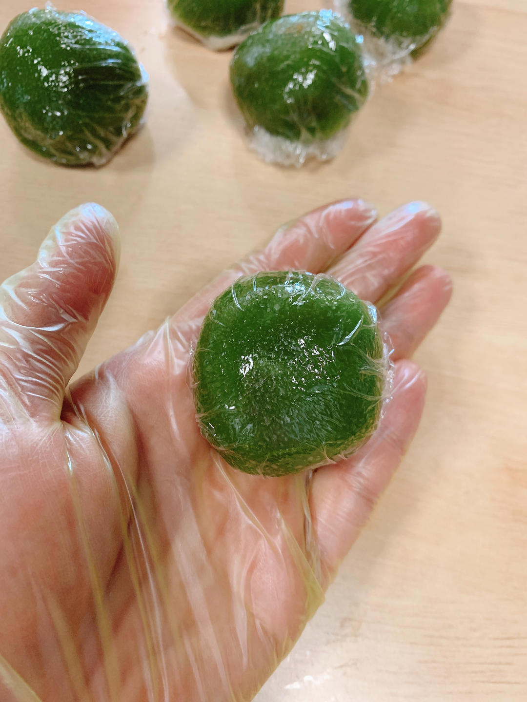 肉松蛋黄青团子