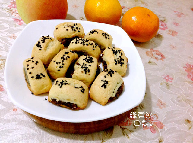 莲蓉一口酥