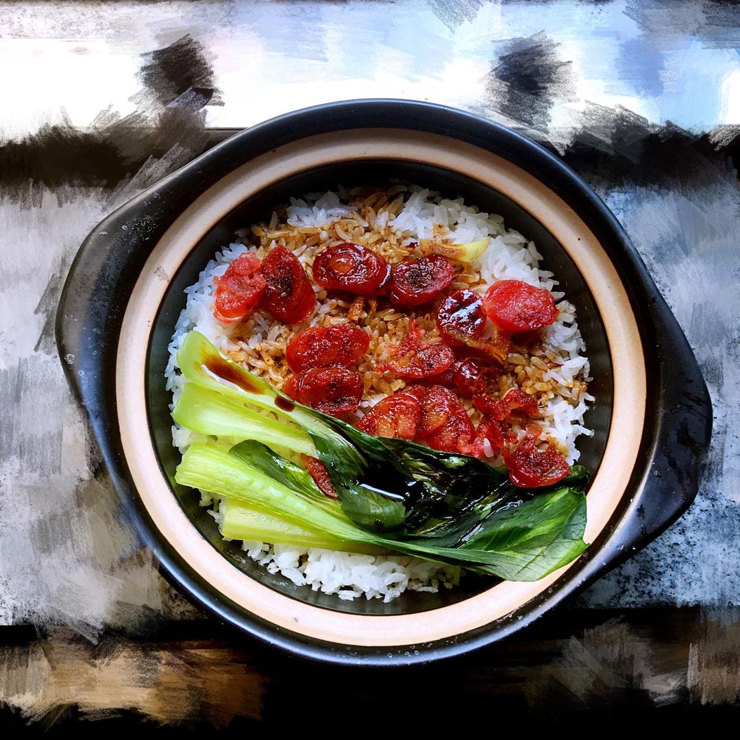广式腊味煲仔饭