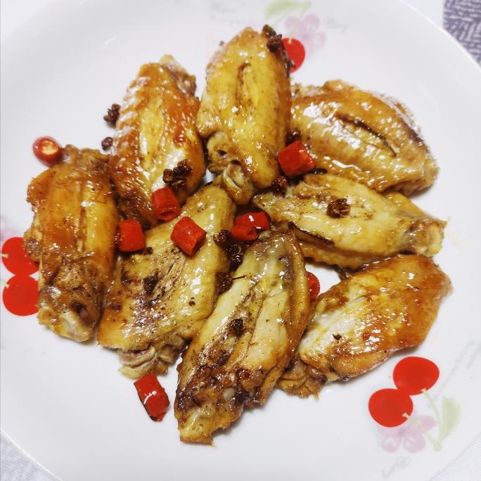 铸铁锅椒香鸡翅