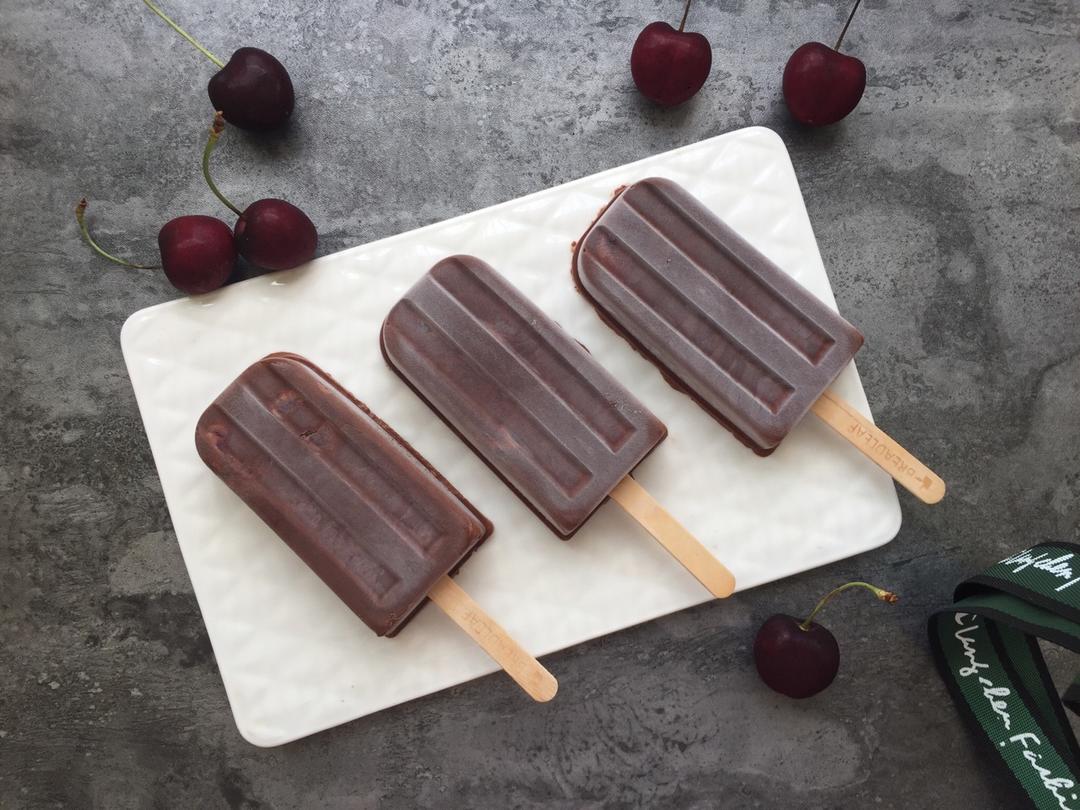 芊艺美食记做的巧克力黑森林雪糕