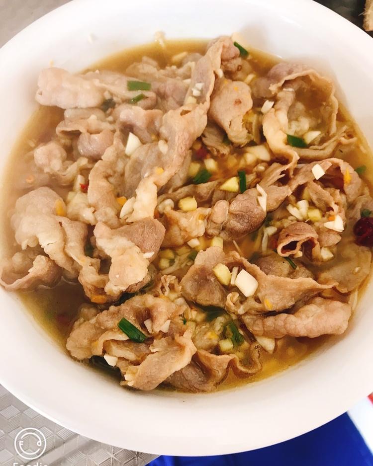 金针酸汤肥牛