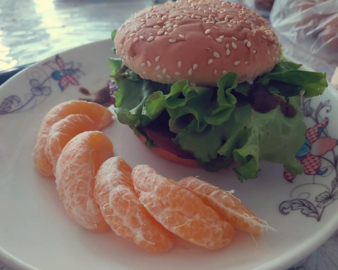 黑椒牛排堡🍔（减脂早餐）的做法