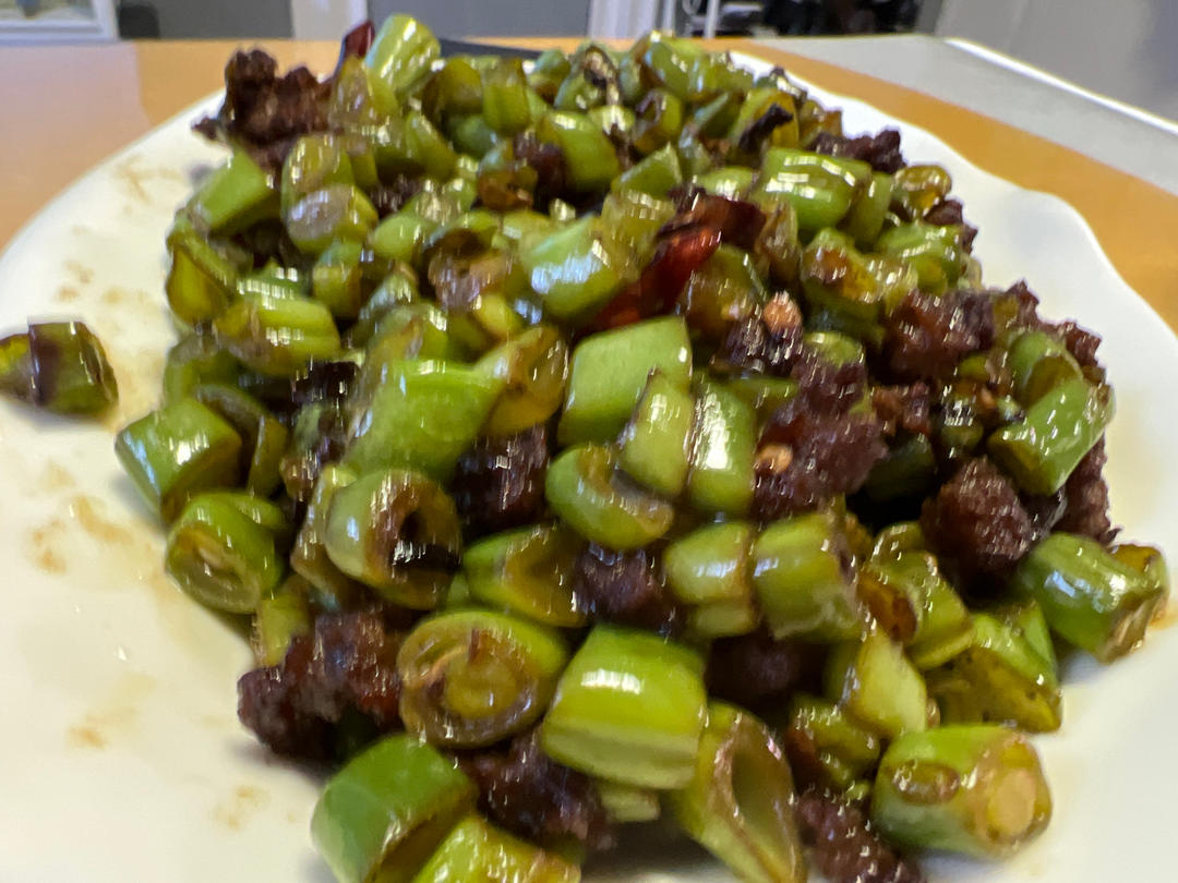 香辣过瘾，超级无敌下饭神器～豆角炒肉沫