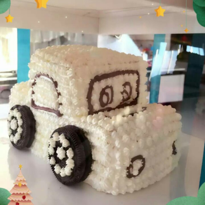 小美汽车造型蛋糕