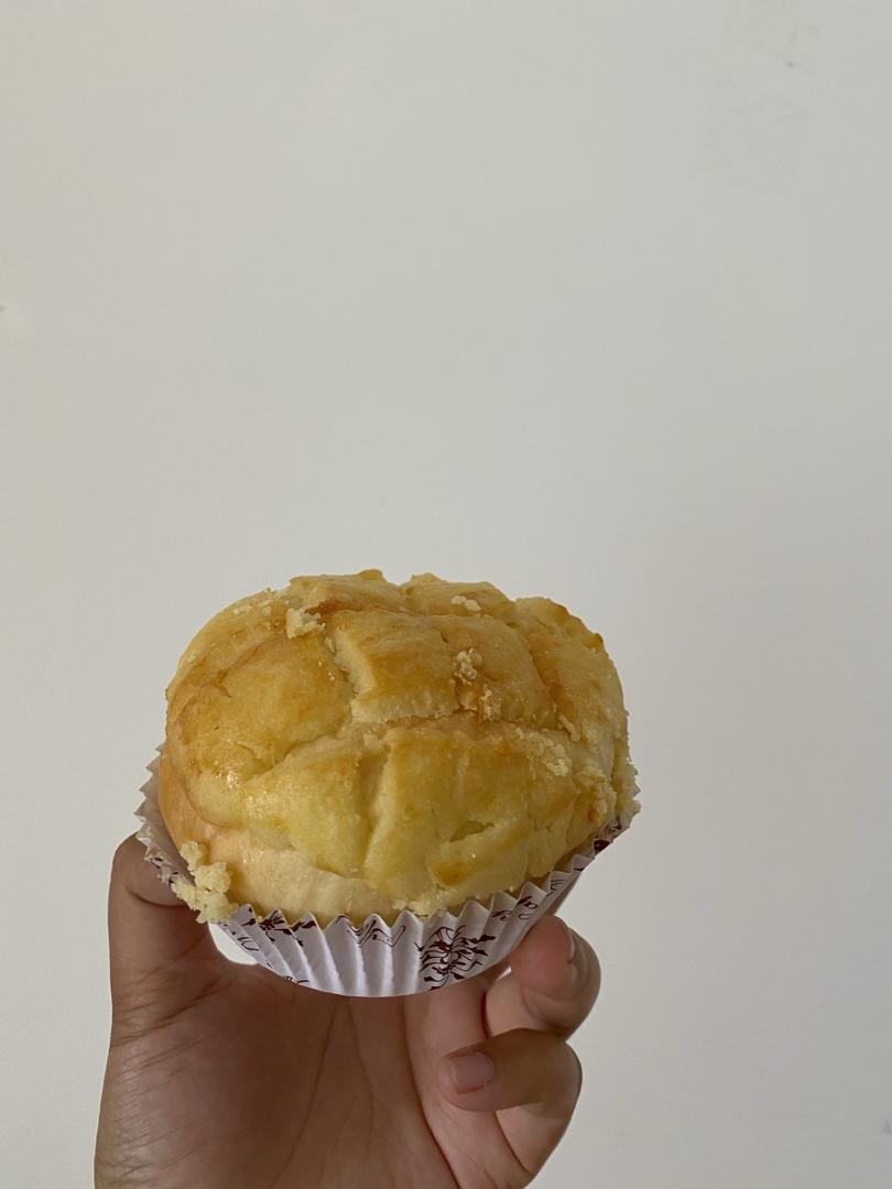 好吃到炸裂的港式菠萝包（附带制作酥皮的小视频）