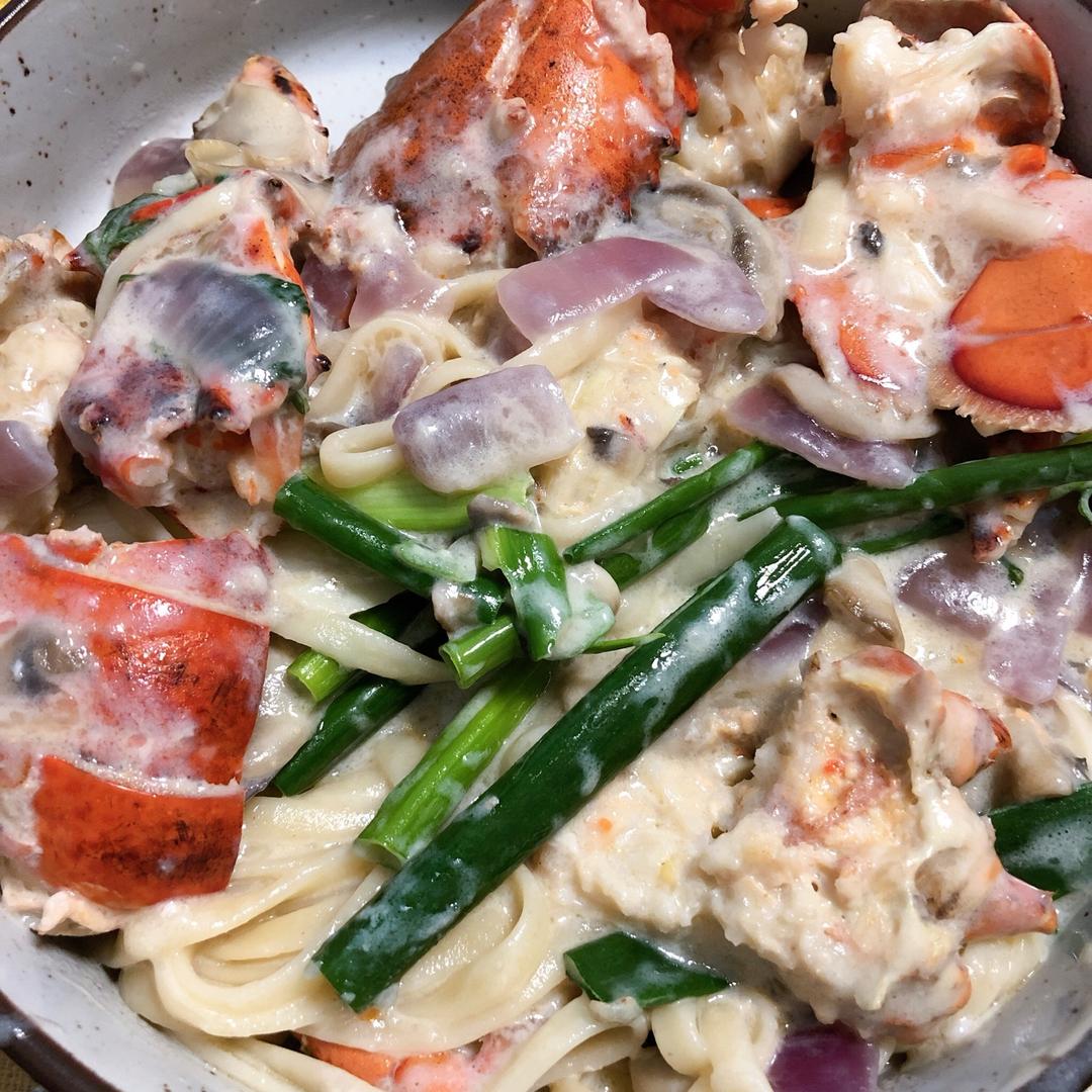 芝士焗龙虾（伊面铺底）