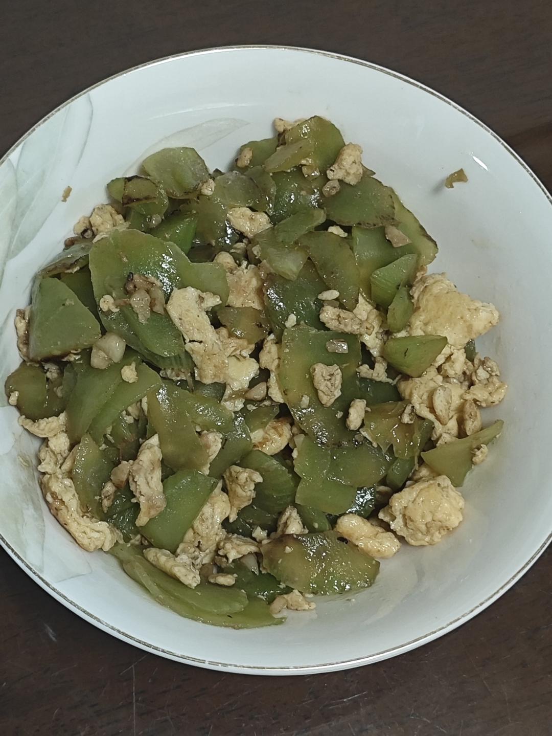 莴笋炒蛋