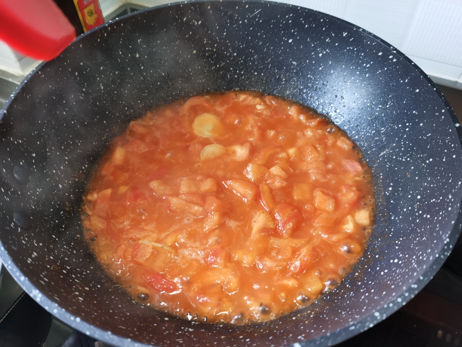 番茄肥牛面疙瘩的做法 步骤5