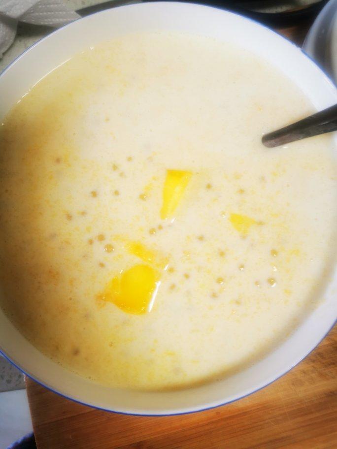 港式甜品——杨枝甘露(芒果西米露)附芒果花切法