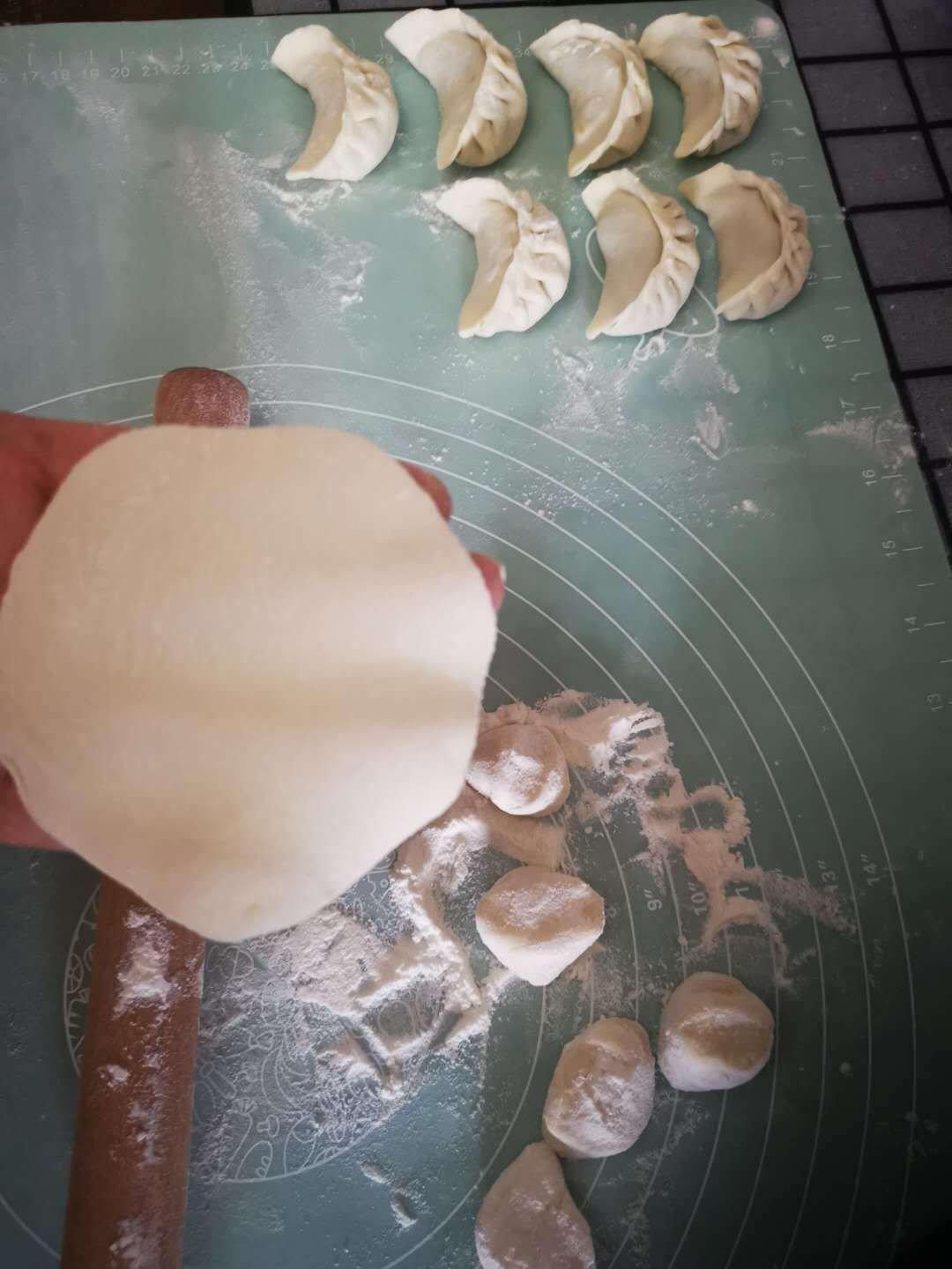 【免揉】皮薄筋道冻后不破的饺子皮
