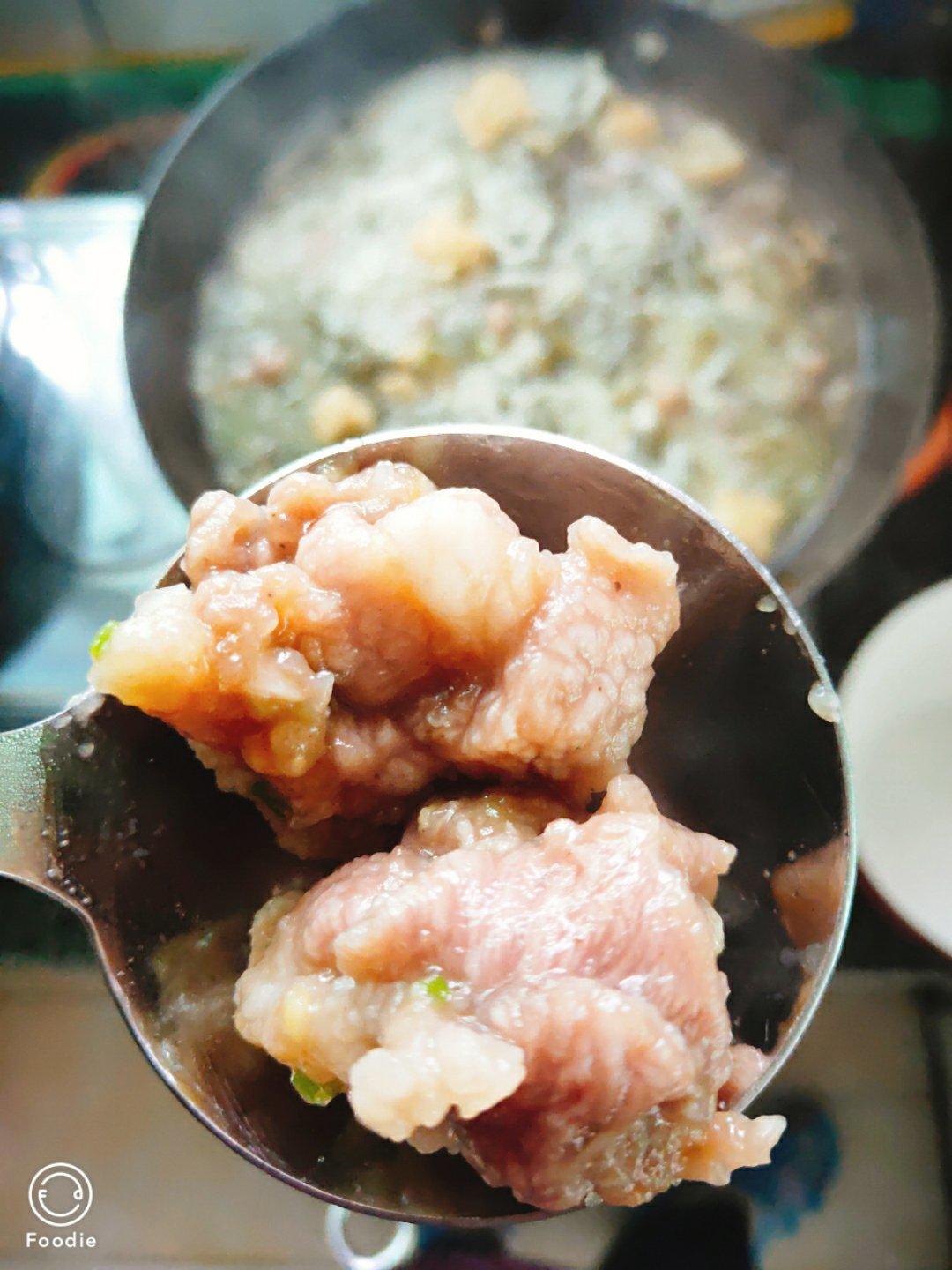 酸菜滑肉汤