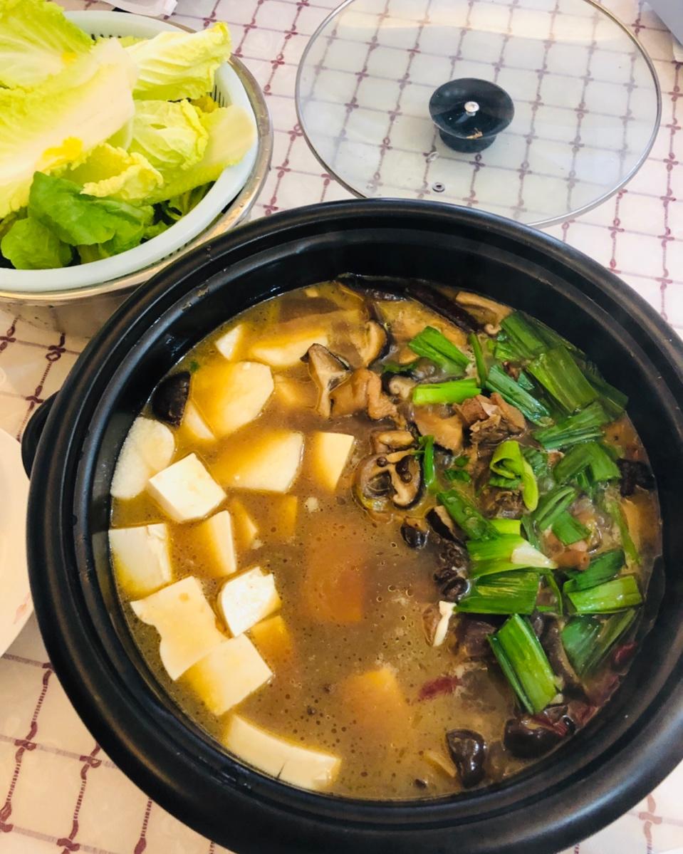 小鸡炖蘑菇