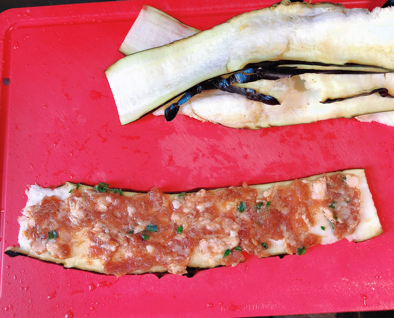 外焦里嫩-香酥茄子肉卷的做法 步骤5