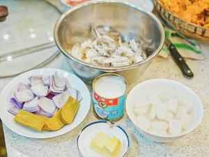 《节庆菜》谁做谁知道容易掌握的咖喱年糕蟹的做法 步骤2