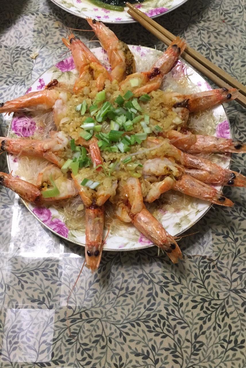 蒜蓉粉丝蒸虾