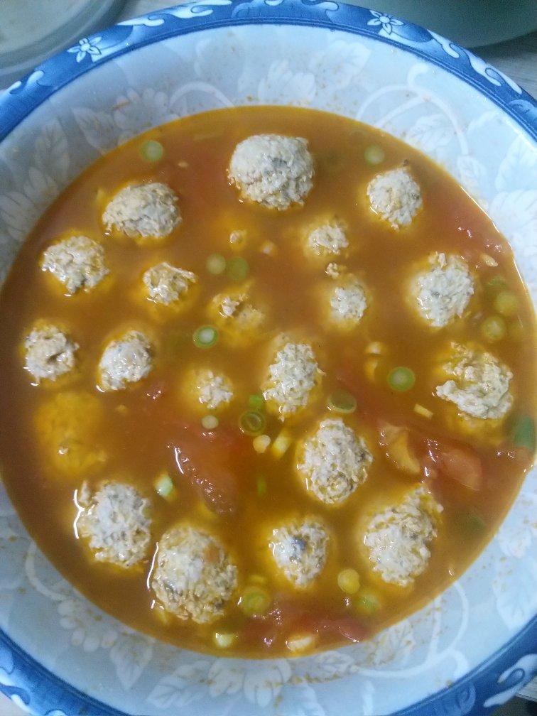 家传浓汤西红柿🍅猪肉丸子汤