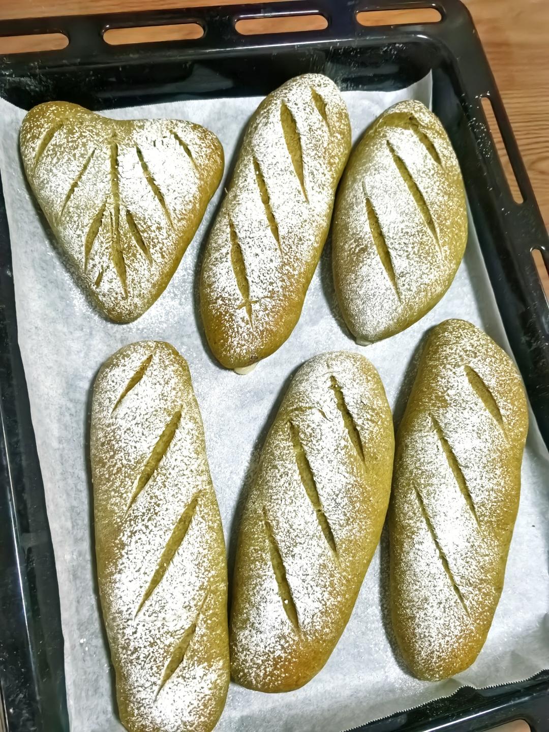 抹茶麻薯红豆软欧包