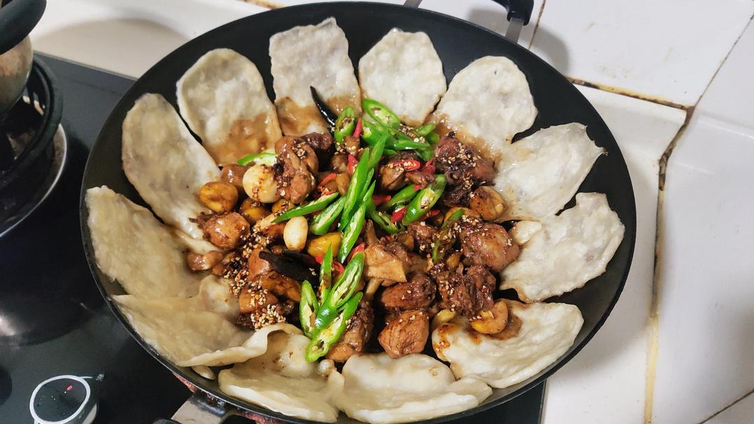 地锅鸡+自制红油【曼食慢语】