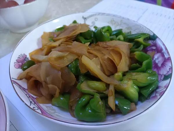 比肉都好吃的青椒炒土豆片😋简单又美味❗️