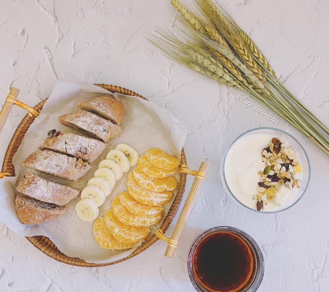 无油无糖全麦果干面包