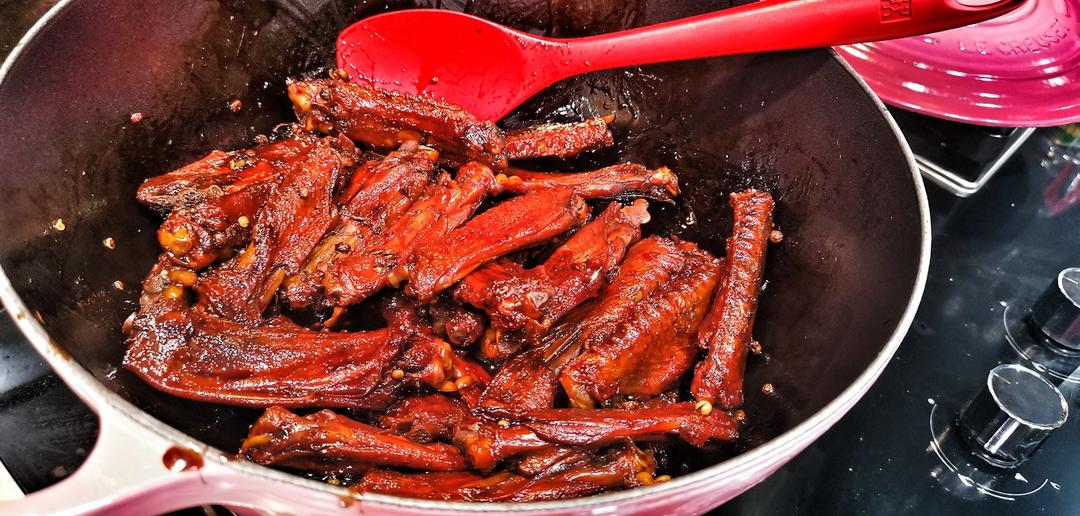 麻辣鸭锁骨（不输周黑鸭）