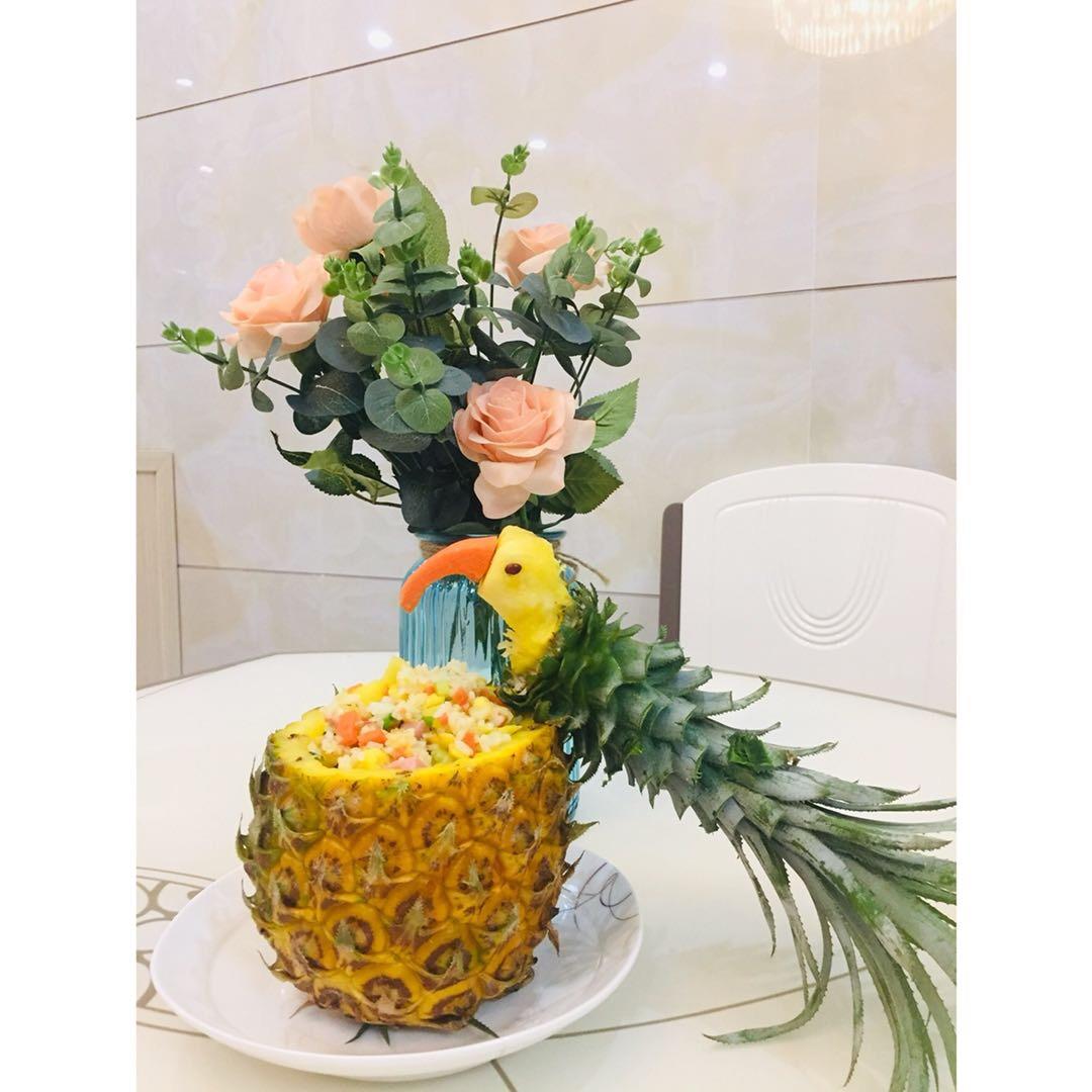 鸟语花香菠萝炒饭