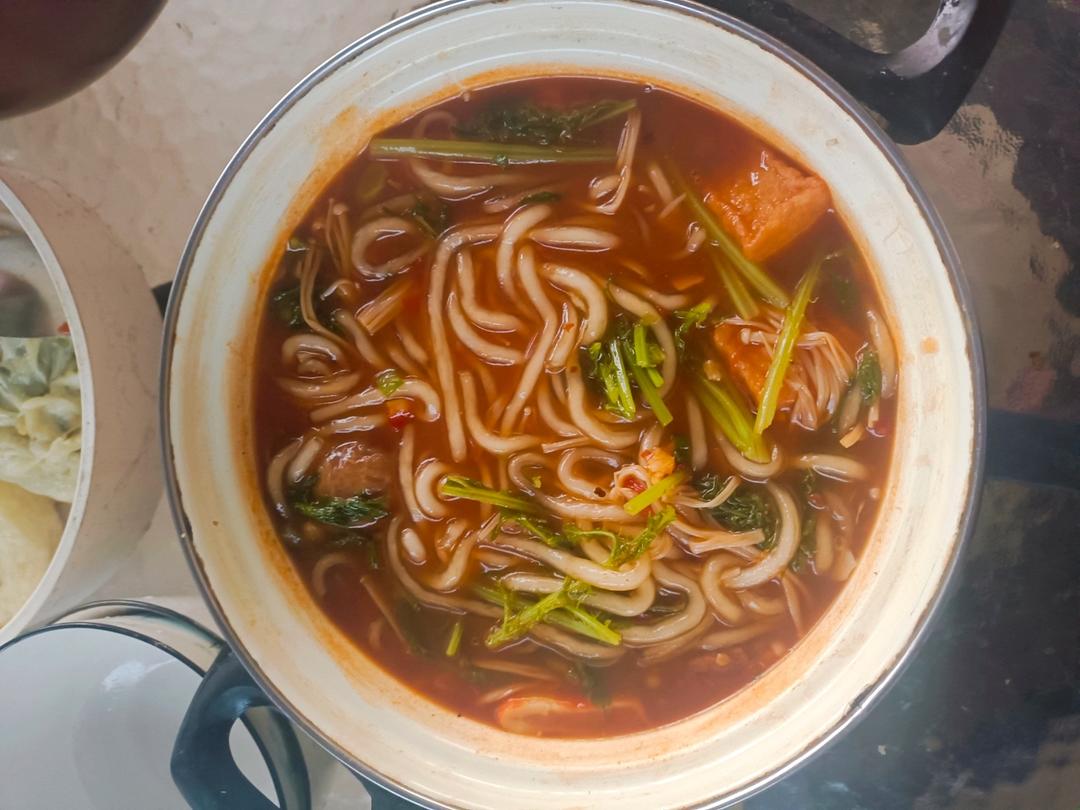 家常砂锅土豆粉