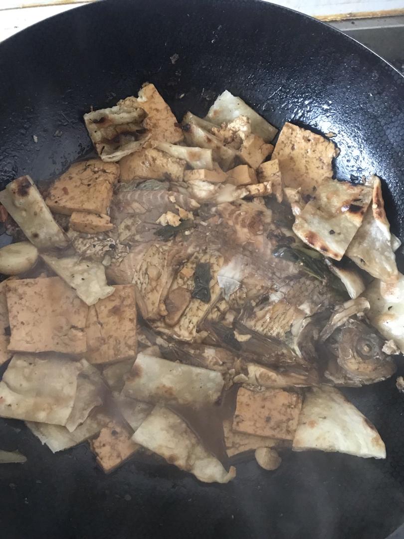 鱼头泡饼