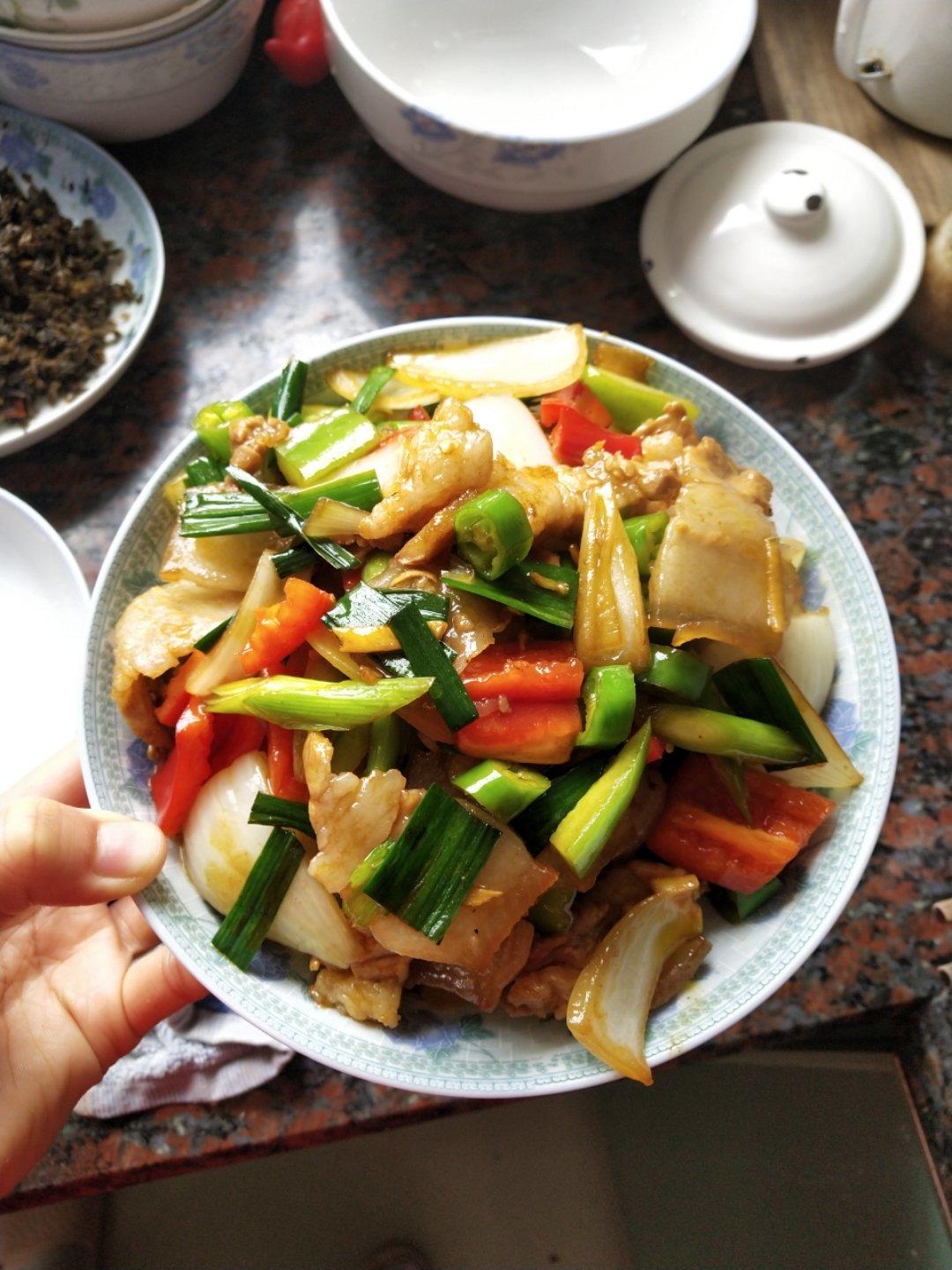 厨师长教你：“回锅肉”的正宗做法，先收藏
