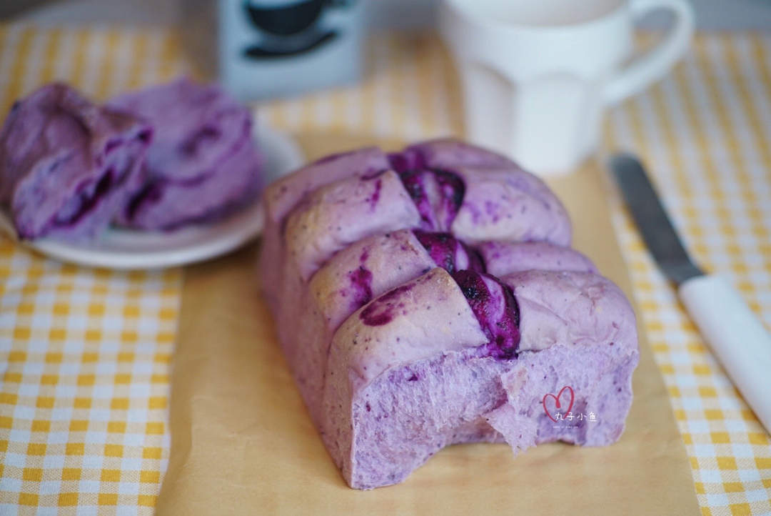蓝莓酱面包——这个颜色你爱了吗？