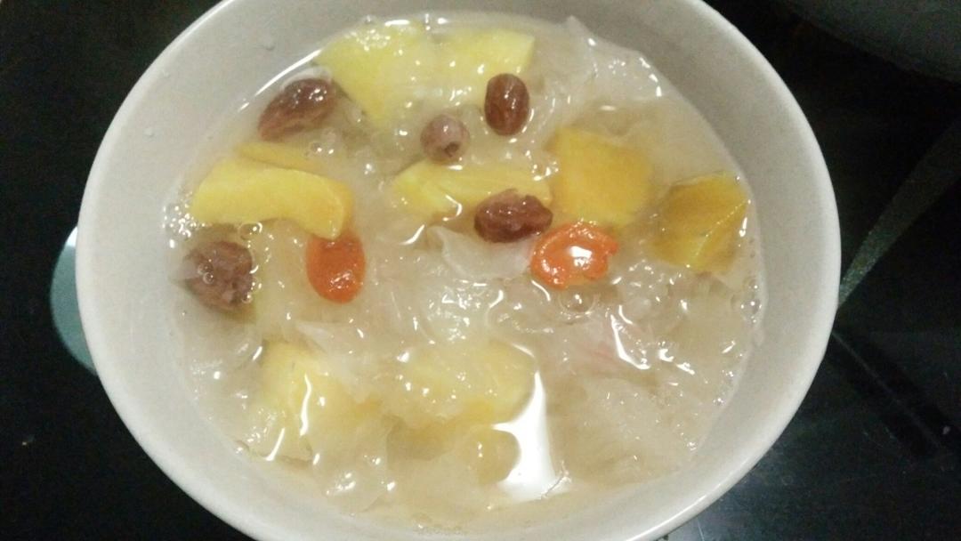 紫薯银耳羹