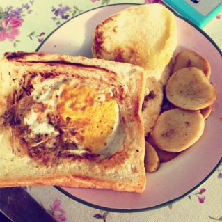 香煎鸡蛋吐司