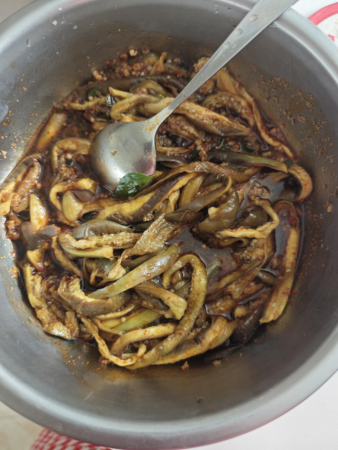 凉拌茄子这样做，堪称米饭杀手