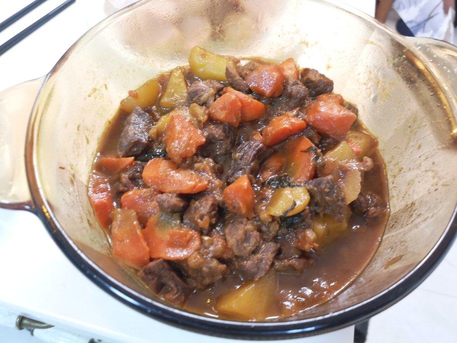 沙沙土豆胡萝卜炖牛肉